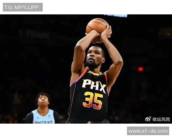 杜兰特与拉里伯德的巅峰对决：时代巨星的篮球传奇与风格碰撞