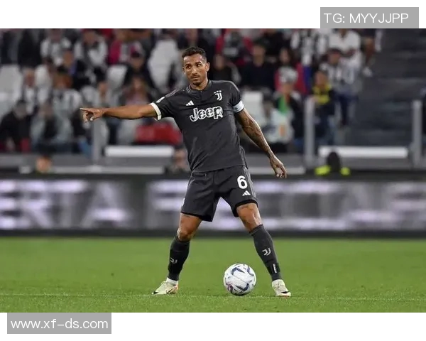 达尼洛：从青涩小将到世界级球星的成长之路与奋斗历程