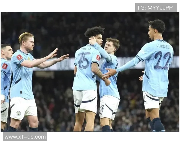 纽卡素与曼彻斯特联激战正酣谁能在英超赛场笑到最后